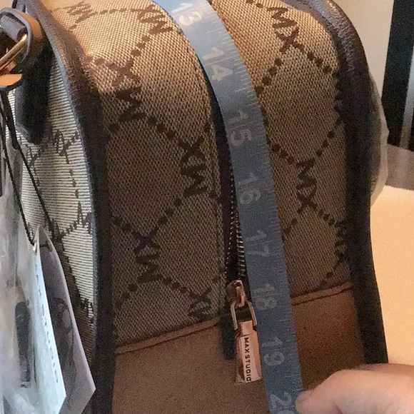 NWT Max Studio Satchel Handbag. Natural Color,  Double Handled,Detatchable Strap - Picture 9 of 12